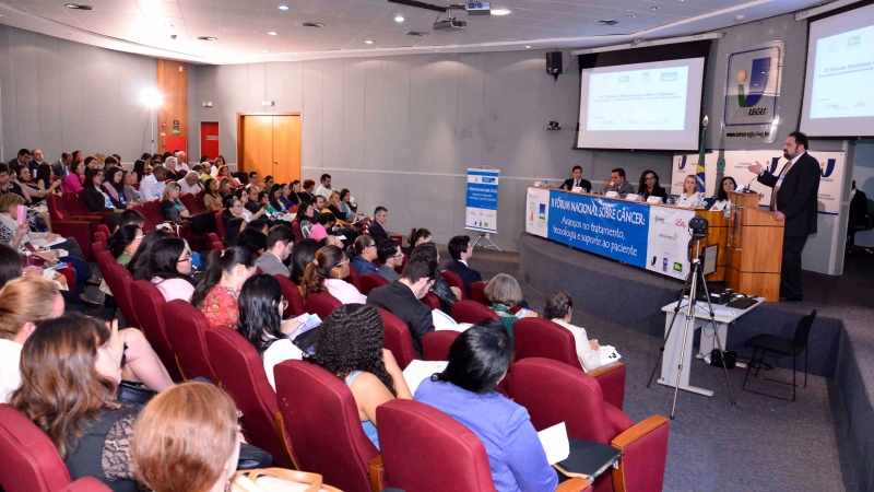 SBOC participa de fórum no Senado sobre políticas de combate ao câncer